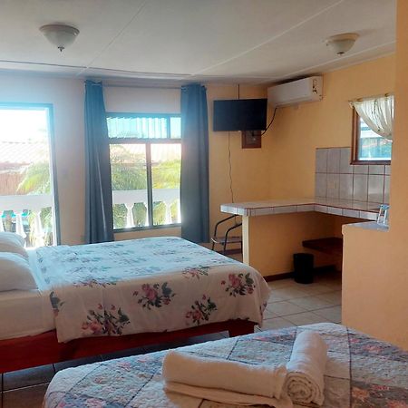 Hospedaje Кепос Екстер'єр фото